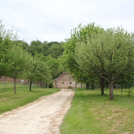 Gite De La Vallee Saint-Hilaire-la-Gravelle المظهر الخارجي الصورة